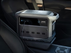 『使用イメージ2』 Solix C1000 Gen 2 Portable Power Station A17635Z1 [ダークグレー]