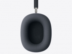 『本体 部分アップ2』 AirPods Max (USB-C) MWW43ZA/A [ミッドナイト]