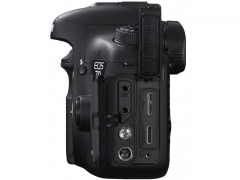 『本体 右側面2』 EOS 7D Mark II ボディ