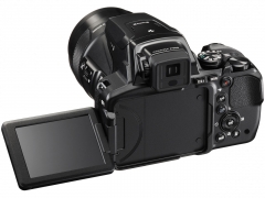 『本体 背面 バリアングル1』 COOLPIX P900